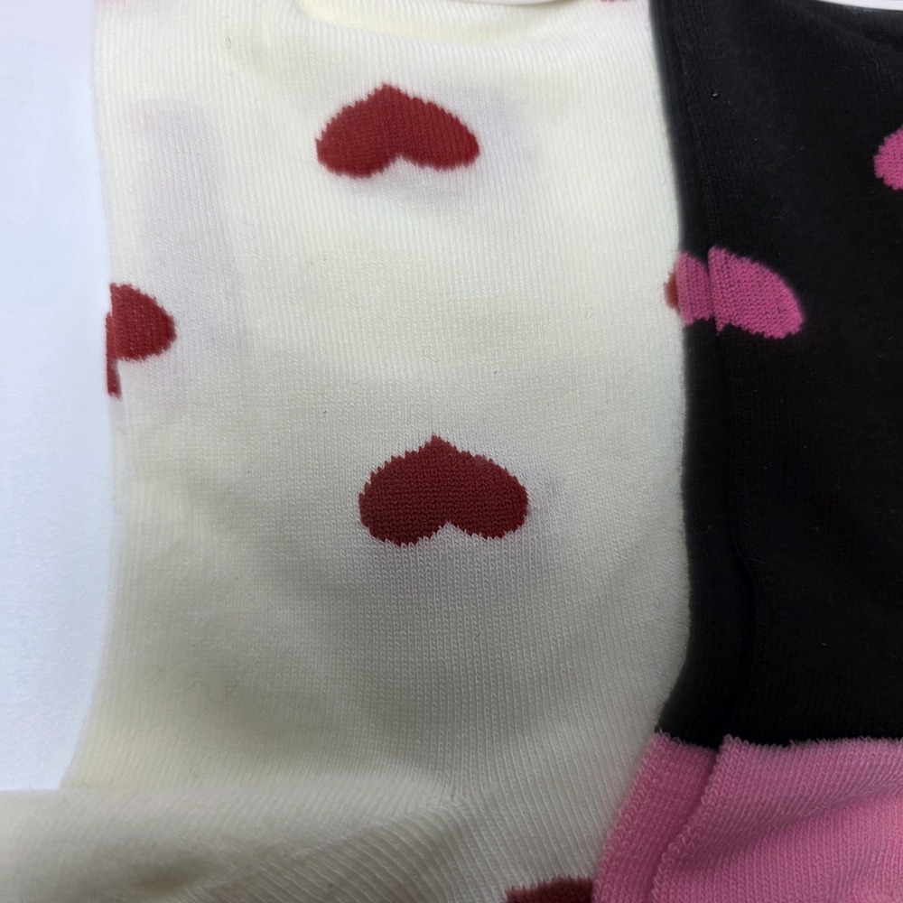 New Heart Socks 4 Designs For Valentines Day NWT #0393 - Picture 4 of 8